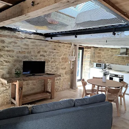 Instant Lot Maison Pierre Insolite Piscine Nature 度假居 *